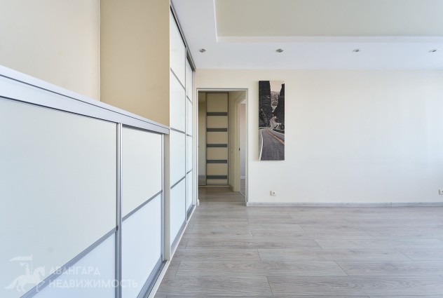 Фото Отличная 4-х комнатная квартира недалеко от метро. — 33