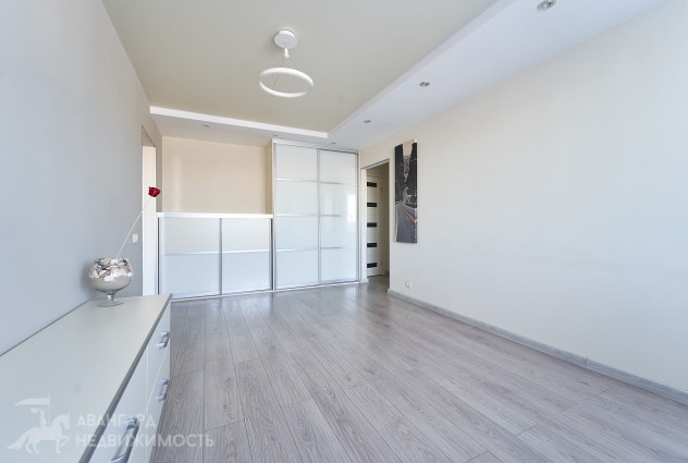 Фото Отличная 4-х комнатная квартира недалеко от метро. — 37