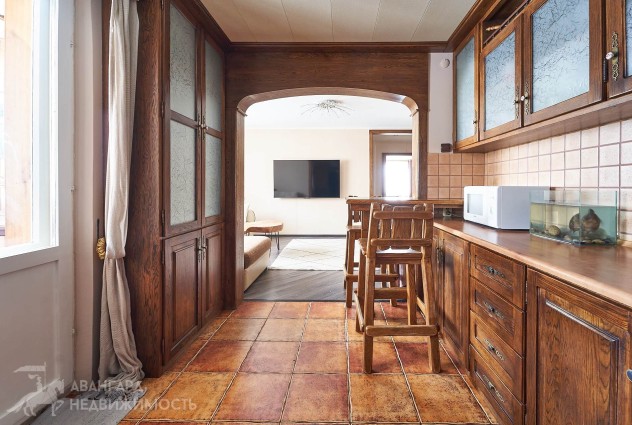 Фото Продается 3комн. квартира у метро Каменная горка: Лобанка 32 — 5