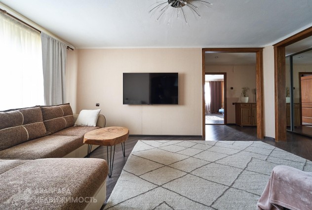 Фото Продается 3комн. квартира у метро Каменная горка: Лобанка 32 — 7