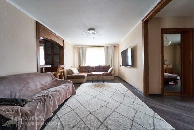 Фото Продается 3комн. квартира у метро Каменная горка: Лобанка 32 — 13