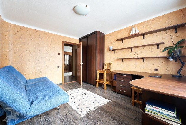 Фото Продается 3комн. квартира у метро Каменная горка: Лобанка 32 — 19