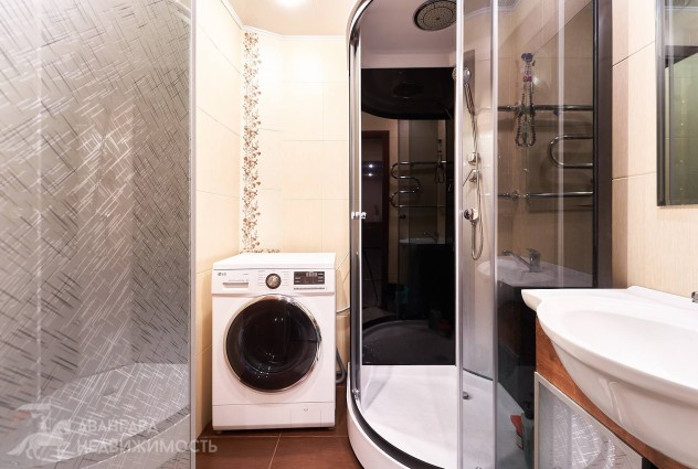 Фото Продается 3комн. квартира у метро Каменная горка: Лобанка 32 — 29