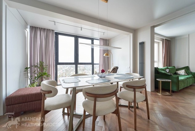 Фото Светлая трехкомнатная квартира с дизайнерским ремонтом возле сквера — 11