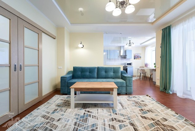 Фото Просторная студия с панорамным видом в мкр. Лебяжий, ул. Мястровская 12. — 11