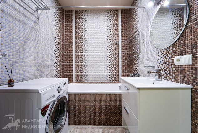 Фото Просторная студия с панорамным видом в мкр. Лебяжий, ул. Мястровская 12. — 35