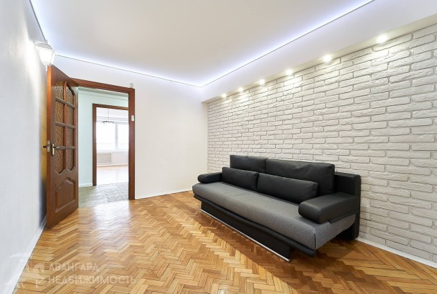 Фото 3 ком. квартира в кирпичном доме с великолепной локацией! — 1