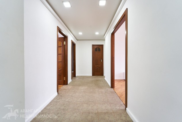 Фото 3 ком. квартира в кирпичном доме с великолепной локацией! — 13