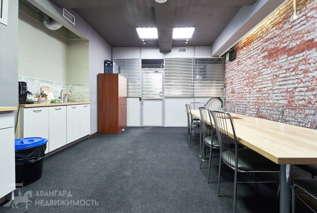 Фото Аренда просторного офиса рядом с метро в БЦ «Титан» — 11