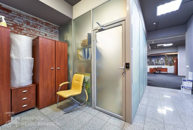 Фото Аренда просторного офиса рядом с метро в БЦ «Титан» — 17