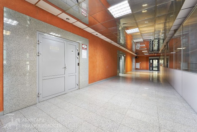 Фото Аренда просторного офиса рядом с метро в БЦ «Титан» — 21