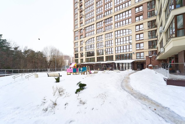 Фото Продается квартира с дизайнерским ремонтом — 89