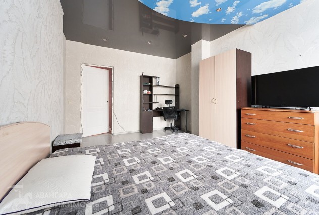 Фото 3 ком. квартира улучшенной планировки, станция метро «Уручье». — 19