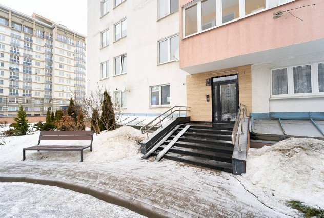 Фото 3 ком. квартира улучшенной планировки, станция метро «Уручье». — 45