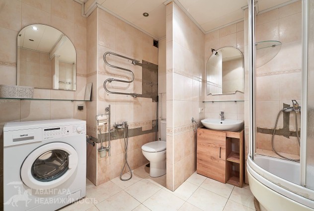 Фото 4-комнатная квартира с отличным ремонтом ул. Парниковая, 9 — 35