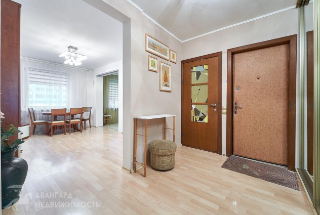 Фото 4-комнатная квартира с отличным ремонтом ул. Парниковая, 9 — 41