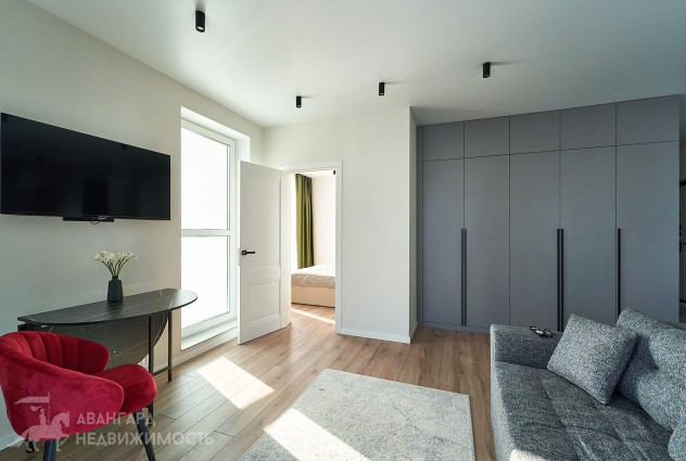 Фото 2-комнатная с отличным ремонтом на 24-м этаже — 21