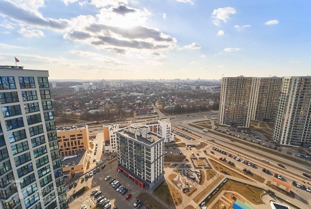 Фото 2-ком. панорамная квартира с потолками 3 м — 3