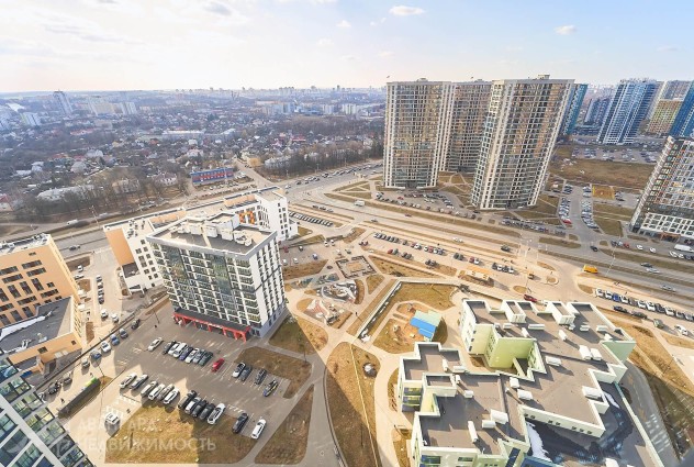 Фото 2-ком. панорамная квартира с потолками 3 м — 39