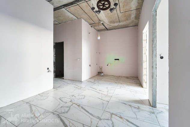 Фото 2-ком. панорамная квартира с потолками 3 м — 15