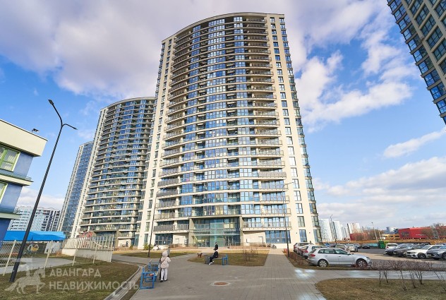 Фото 2-ком. панорамная квартира с потолками 3 м — 35