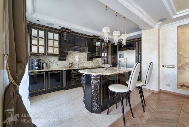 Фото Места хватит всем! Солидные метры в надежном доме.  — 1