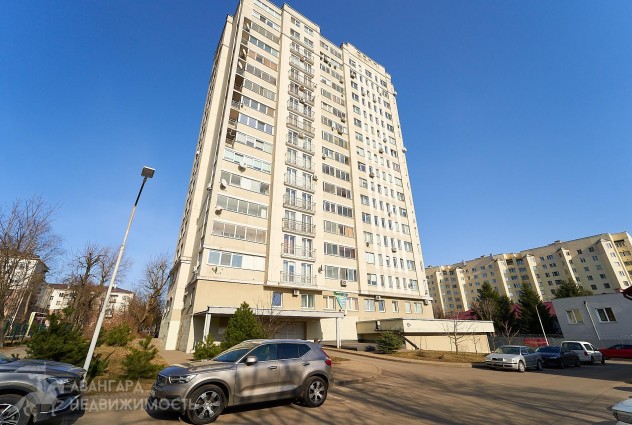 Фото Места хватит всем! Солидные метры в надежном доме.  — 81