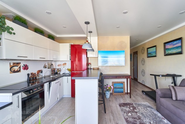 Фото 2-комнатная квартира с отличным ремонтом ул. Бумажкова 37А — 7