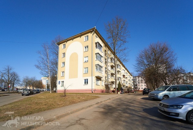 Фото 3-х комнатная квартира с хорошим ремонтом возле метро!  — 41