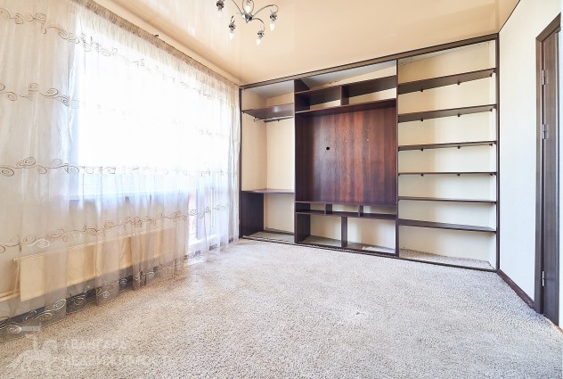 Фото Рядом метро! Квартира для дружной семьи — 1