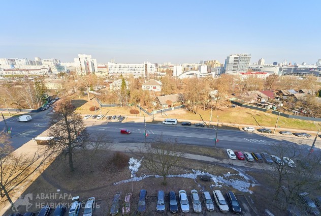 Фото Рядом метро! Квартира для дружной семьи — 7