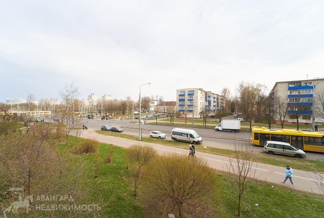 Фото Продаётся 3-комнатная квартира по адресе ул. Асаналиева, 4 — 21