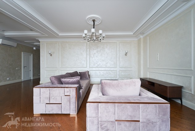 Фото Эксклюзивная квартира в историческом центре «Дом у Троицкого» — 45