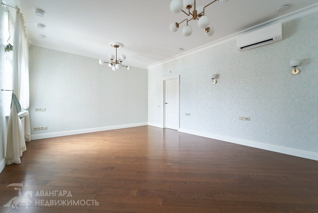 Фото Эксклюзивная квартира в историческом центре «Дом у Троицкого» — 51