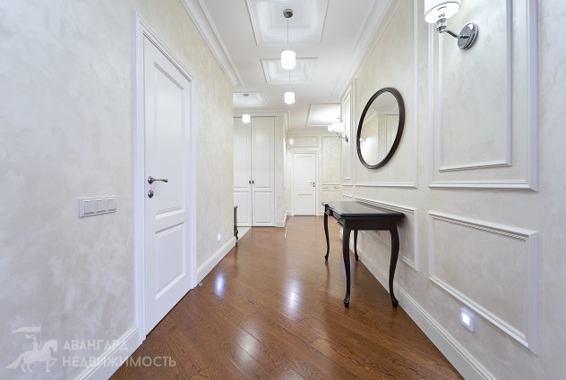 Фото Эксклюзивная квартира в историческом центре «Дом у Троицкого» — 15