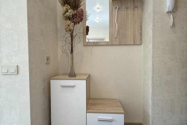 Фото Продается 2-х комн.квартира рядом ст.м. Академия Наук. — 15