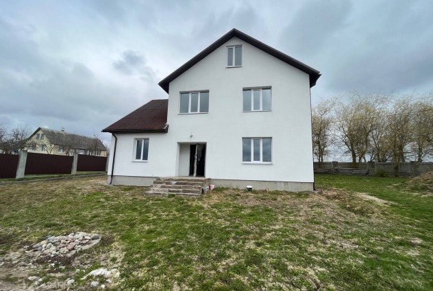 Фото Продается просторный дом в деревне Старинки. — 3