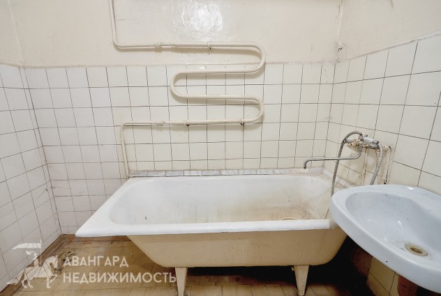 Фото 2-х комнатная сталинка в 2 минутах от метро. — 23