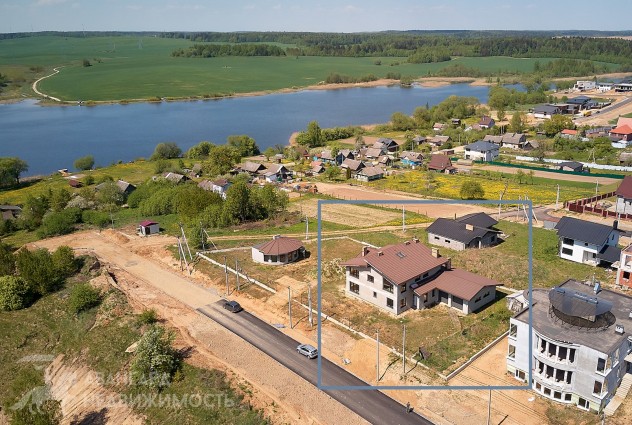 Фото Дом в живописном месте с видом на озеро Селюты — 1