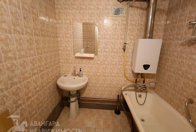 Фото Продается уютная квартира возле станции метро «Автозаводская». — 25