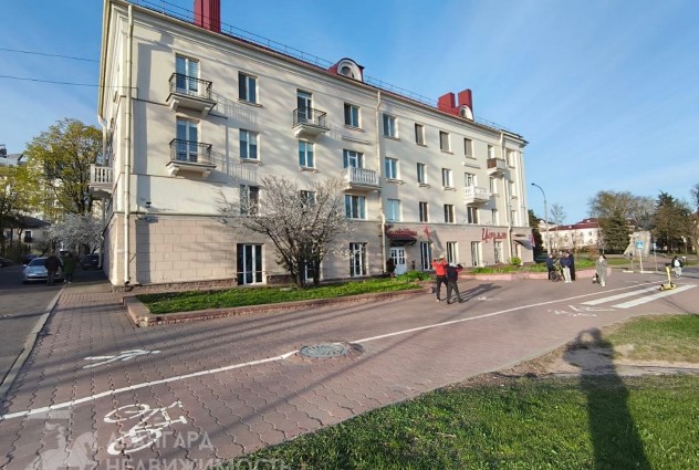 Фото Продается уютная квартира возле станции метро «Автозаводская». — 3