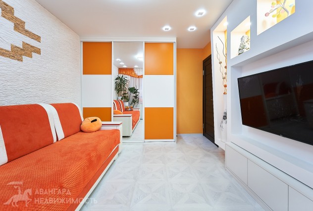 Фото Продается 3-х комнатная квартира возле метро Неморшанский сад — 3