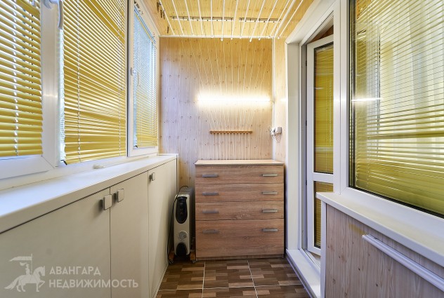 Фото Продается 3-х комнатная квартира возле метро Неморшанский сад — 25