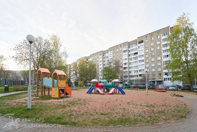 Фото Продается 3-х комнатная квартира возле метро Неморшанский сад — 43