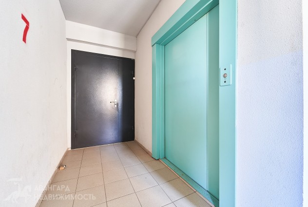 Фото Просторная 2-к квартира в спальном районе. — 3