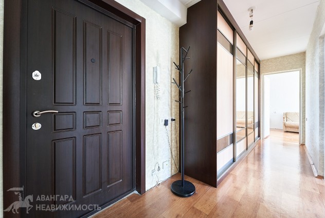 Фото Просторная 2-к квартира в спальном районе. — 5