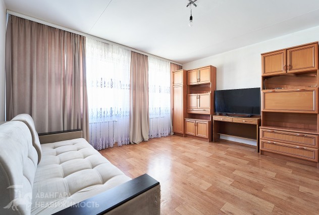 Фото Просторная 2-к квартира в спальном районе. — 21