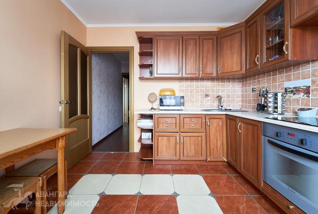 Фото Сдается 1-комнатная квартира по адресу ул. Н.Н. Александрова, 10 (Боровляны)  — 3