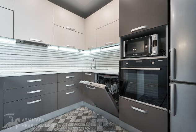 Фото В продаже большая уютная квартира у метро «Грушевская» — 1