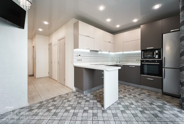 Фото В продаже большая уютная квартира у метро «Грушевская» — 3